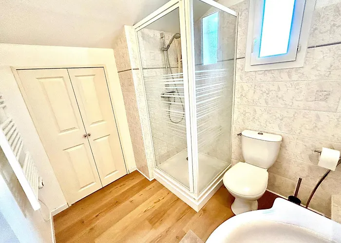 La Landaise Avec Piscine * Saubrigues